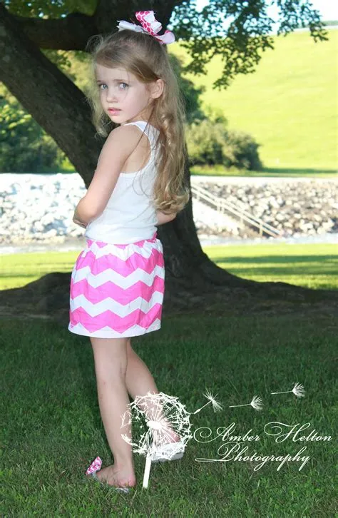 Child posing | Kid poses, Lily pulitzer dress, Pulitzer dress