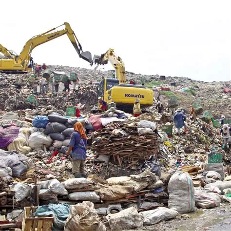 The school on a landfill: Yayasan Dinamika Indonesia Bantar Gebang in ...