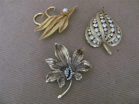 Vintage Gold Leaf Brooch Lot 1960's Gold Leaf Brooches - Etsy