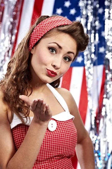 220+ Smiling pin up girl Free Stock Photos - StockFreeImages