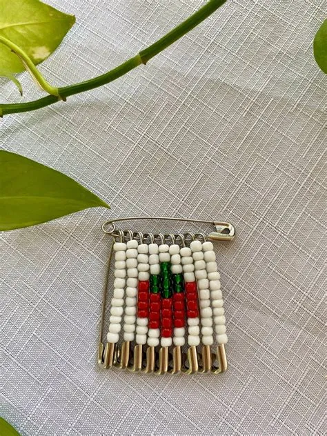 Strawberry Beaded Safety Pin Keychain - Etsy