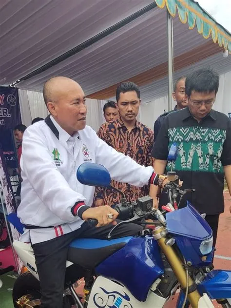 Motor Listrik Buatan SMK di Jember Ini Mampu Tempuh 100 Kilo Meter ...