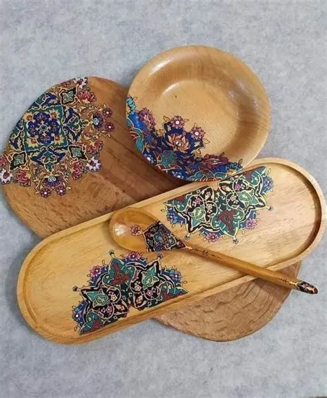 by ghania benseddik on Projets | Dry leaf art, Henna tattoo designs ...