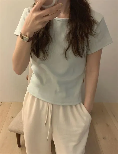 oleh Eira Delano di FASHION | Gaya model pakaian, Model pakaian, Gaya