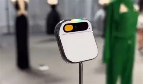 Humane Ai Pin Takes To The Runway At Paris Fashion Show Powered By ...