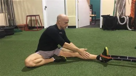 Knee Joint Distraction - YouTube