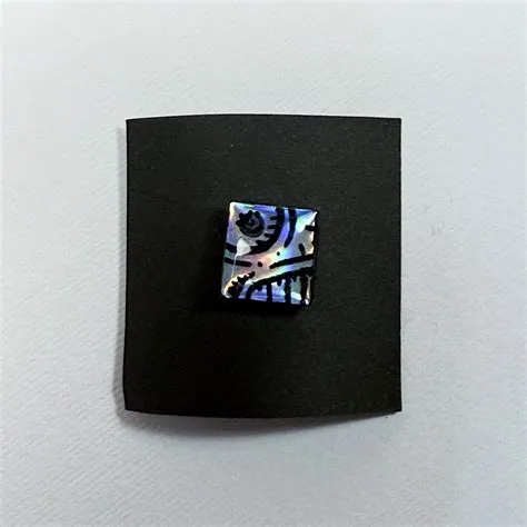 10 new striking artworks available in feeder shop • feeder.ro