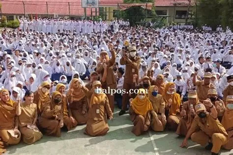 SMPN 7 Balikpapan Raih Penghargaan Adiwiyata Mandiri 2022 - Balpos