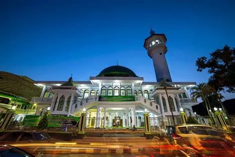 Transit di Kota Blitar, Ini 10 Tempat Wisata Dekat Stasiun - Keluyuran