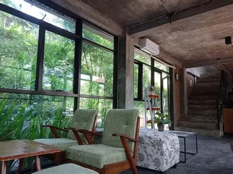 4 Rekomendasi Kafe Dalam Gang di Tengah Kota Jember, Suasananya Nyaman ...