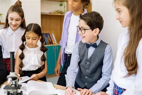 JEMBER KEREN! Ini 10 SD di Jember yang Paling Unggul dan Berprestasi ...