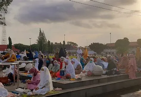 9 Amalan Sunnah Sebelum Sholat Idul Fitri: Apa Wanita Haid Boleh Datang ...