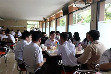 Kantin Gaul, Menu Mantul - SMAK Santo Paulus Jember