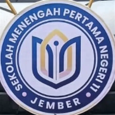 SMP NEGERI 11 JEMBER - YouTube