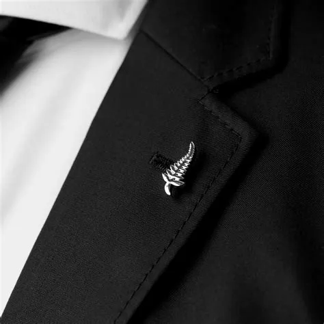 Polished Fern Leaf Lapel Pin | In stock! | Warren Asher