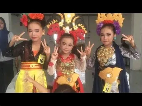 lomba tari jember town square (jetos) - YouTube