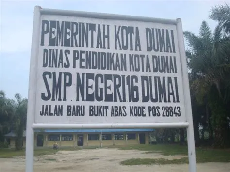 SMP NEGERI 16 DUMAI - annibuku.com