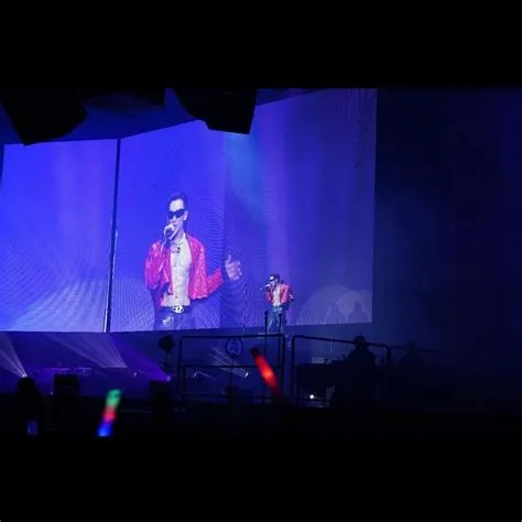 oleh shhh ,ahhh di hujan deras sampai becek💧 | Hujan