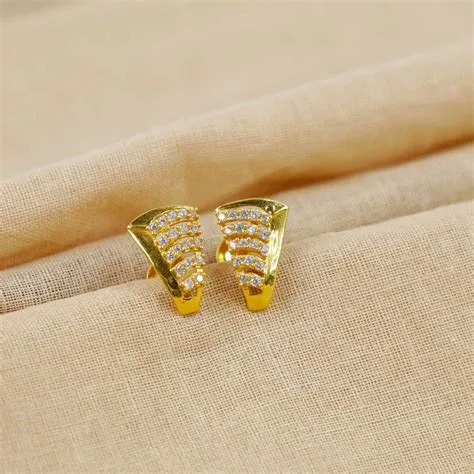 Buy 22Kt Attractive J Tops Gold Earrings 81VH3978 Online from Vaibhav ...