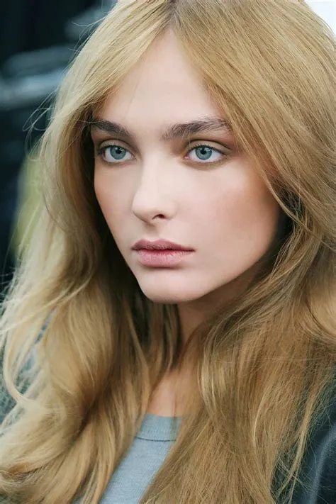 Model vs Model | Models | Dye my hair, Blonde hair, Pretty face