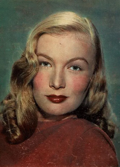 Vandaag 100 jaar geleden, de geboorte van de Amerikaanse actrice en pin ...