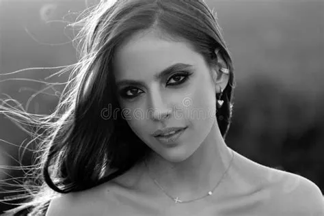 Spring Romantic Casual Woman Portrait. Beautiful Girl Outdoor, Close Up ...