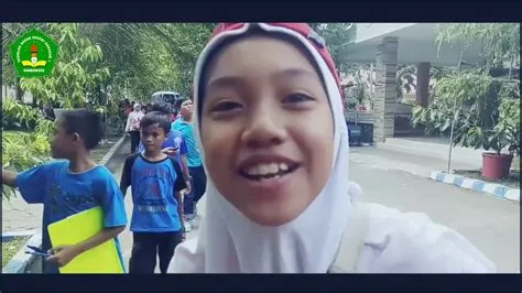 Study tour SDN Dabasah 1 2017 (part 2) kebun Cacao jember - YouTube