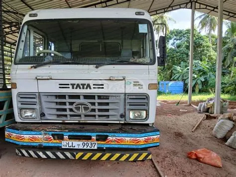 Tata LPT 2518 Used 2015 Diesel Rs. 8800000 Sri Lanka