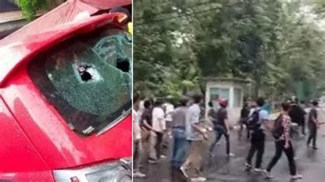 Mahasiswa FT dan FIK UNIMED Tawuran Lagi, Mobil Rusak, 1 Luka