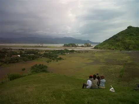 Explore Payangan Beach Of Jember Regency - EKPRAM