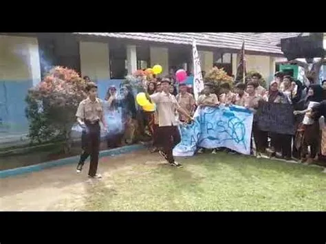 peringatan hari guru nasional ke 77,SMPN 6 malingping - YouTube