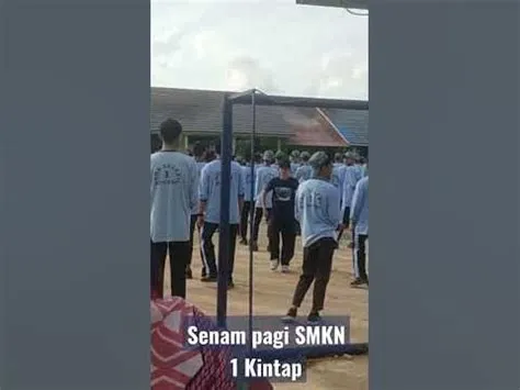 Senam Pagi SMKN 1 Kintap #smk #smkbisa #smkbisahebat - YouTube