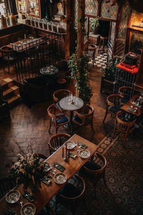 by Elena on Итальянские рестораны | Cafe interior design, Coffee ...