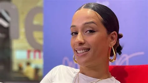 Chanel presenta su primer álbum de estudio en 'Mañana más'