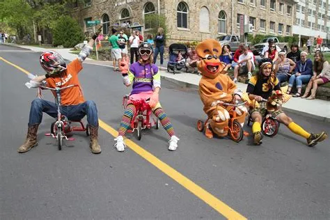 Montreat Trike Race 2012 http://www.montreat.edu/student-life ...