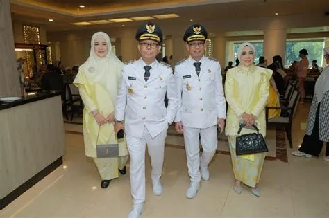 Dilantik Oleh Prabowo, Suwardi-Selle Resmi Jabat Bupati dan Wakil ...