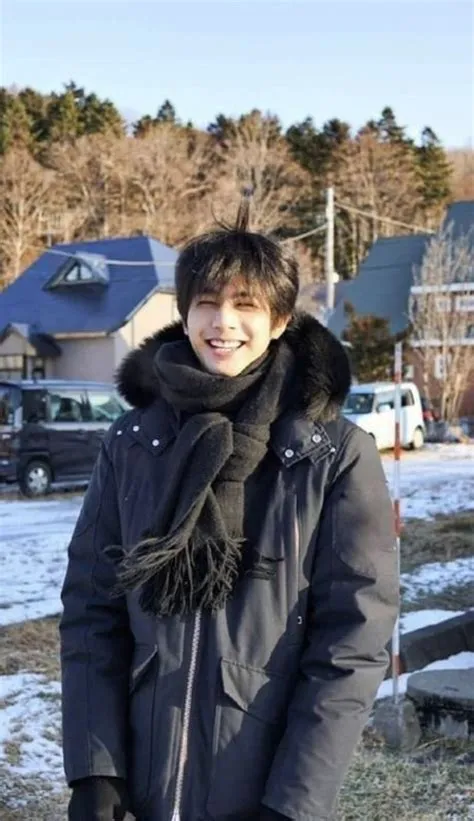 by Joyce Chua on Asian Men | Handsome actors, Actors, Song wei long