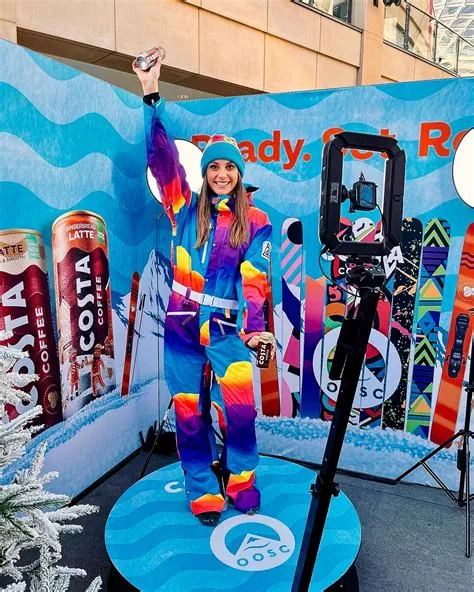 360 Degree Standard Photo Booth - Dynamic Event Photos | Fotoboyz ...