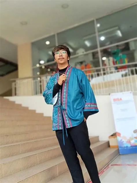 Jual Batik Kina Motif Rampak Bunga Model Haori (pria) Di Seller Batik ...