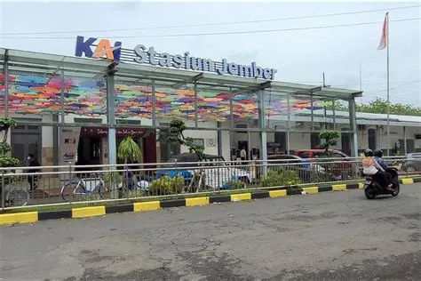 Stasiun Jember, Stasiun Kereta Terpenting di Tapal Kuda Jawa Timur