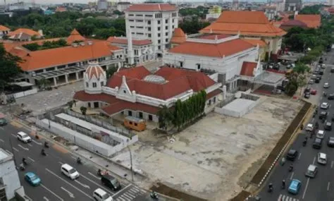 10 Gambar Alun Alun Contong Kota Surabaya Bawah Tanah Malam Hari Tempo ...