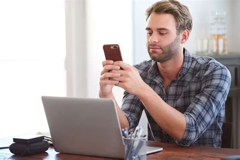 How much does digital media distract and drain us? - Earth.com