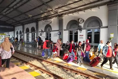 Ke Banyuwangi? Simak Jadwal Baru Kereta Api Daop 9 Jember ini - Bromo Today