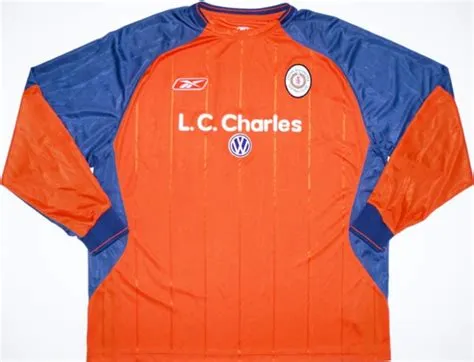 Crewe Alexandra 2003-04 GK 2 Kit
