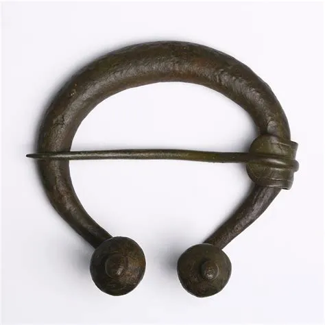 Viking Bronze Penannular Brooch - Anglo Saxon & Viking Antiquities ...