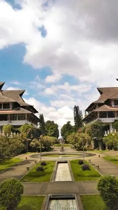 Classic Wedding Invitation Tips | Pola kartu, Universitas, Monochrome