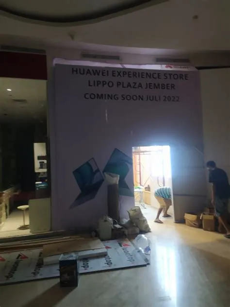 Pemasangan Rolling Door One Sheet Full Perforated di Huawei Lippo Mall ...