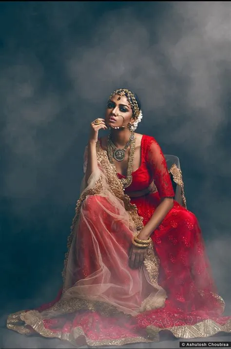 by Pinner on Indian Fashion | Indian photoshoot, Indian beauty ...