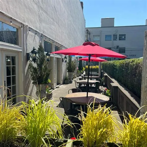 Teri's on Broadway | Facebook