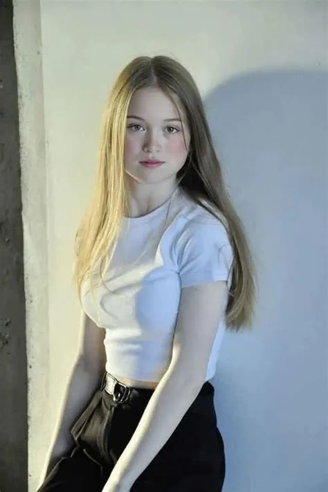 by Luis on rostros | Beautiful women videos, Beautiful smile women ...